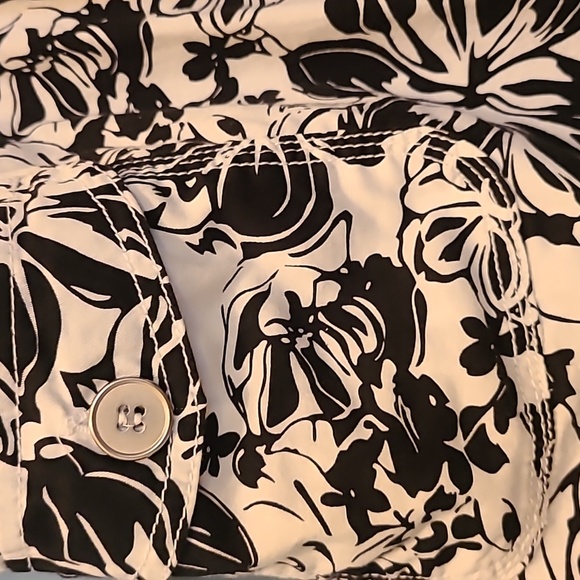 Blk/White  Skort size 12 - Picture 2 of 4